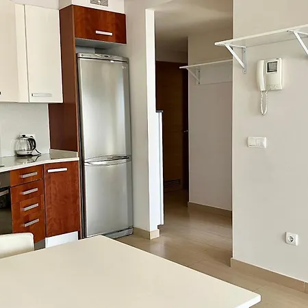 Ocean View Two Bedroom דירה *